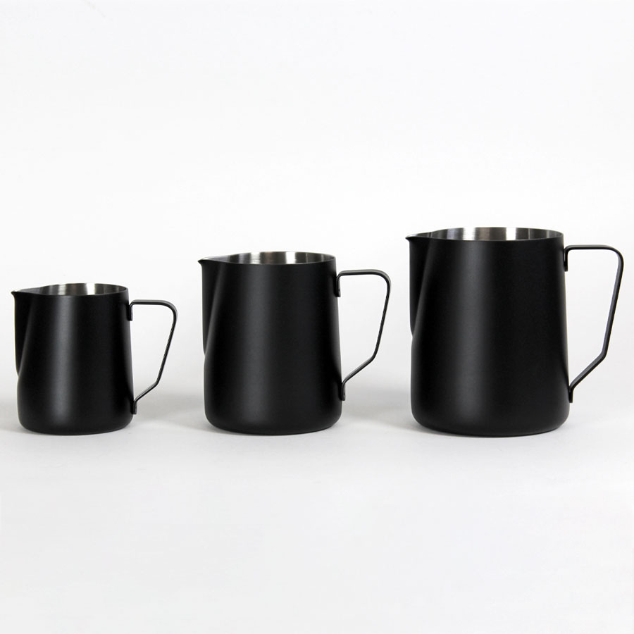 Rhino Pro Stealth Pitcher 32oz/900ml - Black 